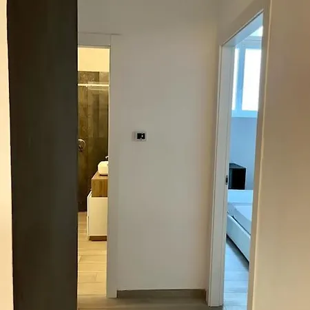 Immense Secret Cave * Milano