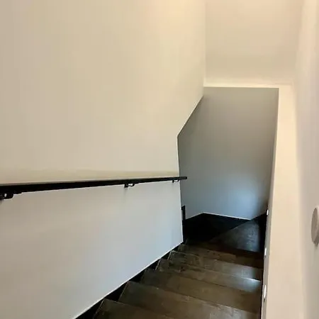 Immense Secret Cave Lägenhet