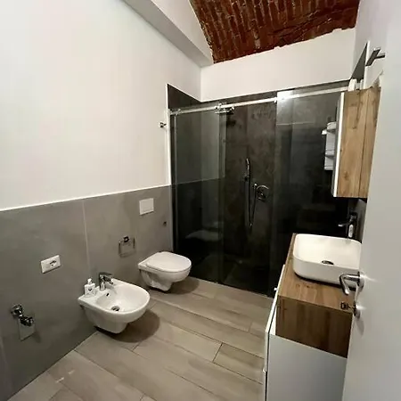 Immense Secret Cave Apartamento