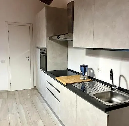 Immense Secret Cave Appartement Milaan