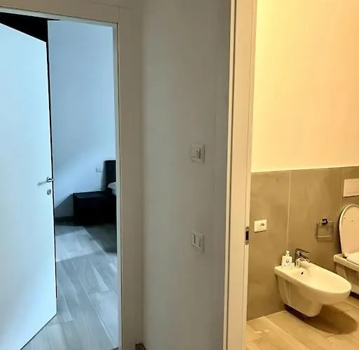 Immense Secret Cave Appartement *